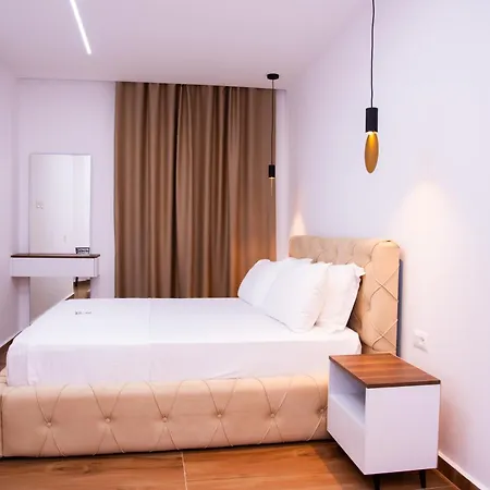 Dine Hotel