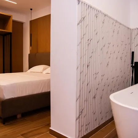 Dine Hotel Himarë